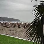 Rosamar, Sea View