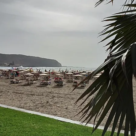 Rosamar, Sea View
